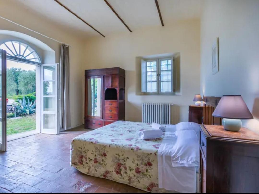 Agriturismo La Moraia 포지본시 외부 사진