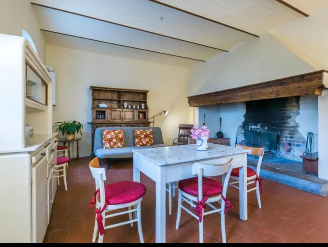 Agriturismo La Moraia 포지본시 외부 사진