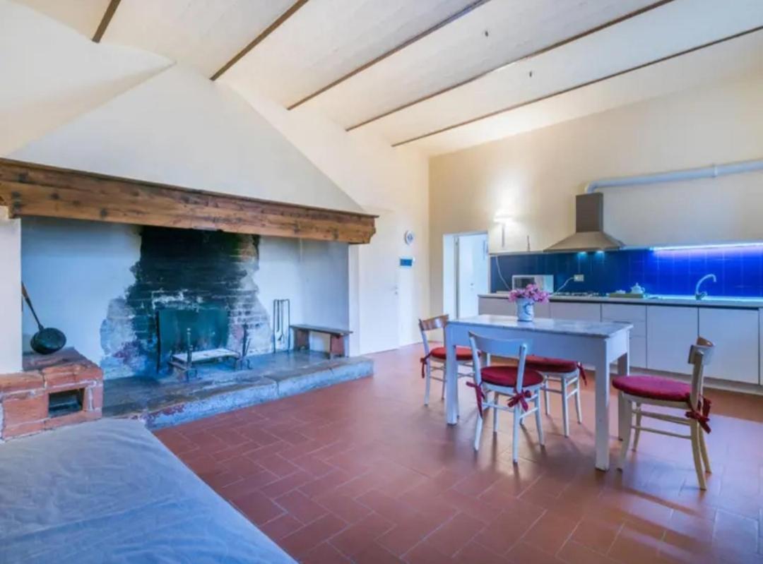 Agriturismo La Moraia 포지본시 외부 사진