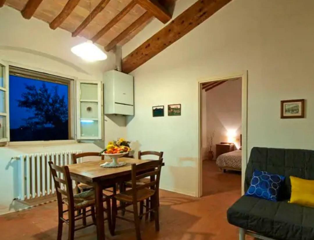 Agriturismo La Moraia 포지본시 외부 사진