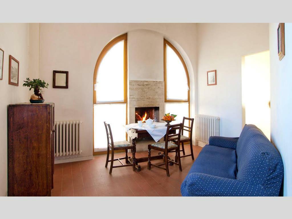 Agriturismo La Moraia 포지본시 외부 사진